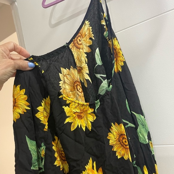 Halter cover up for the Beach S/M Used once No Tags - Picture 2 of 4